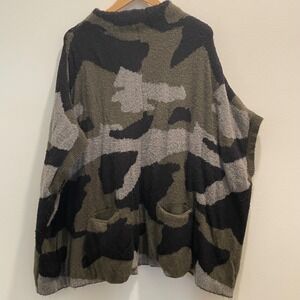Moth Anthropologie Camo Poncho Sweater Green Grey Black Pockets 71S998S Womens M